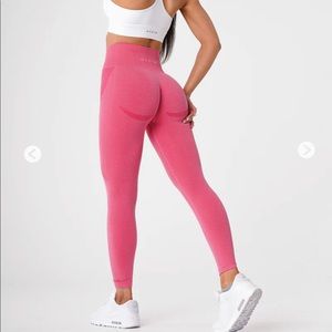 NVGTN Contour Seamless Leggings - Hot Pink S